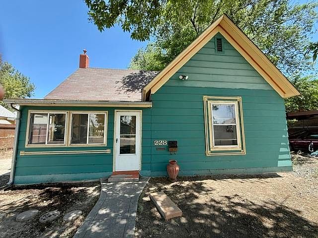 1st image of 228 Meeker St
