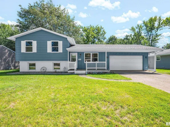 218 S Ridgewood Dr, Chillicothe, IL 61523