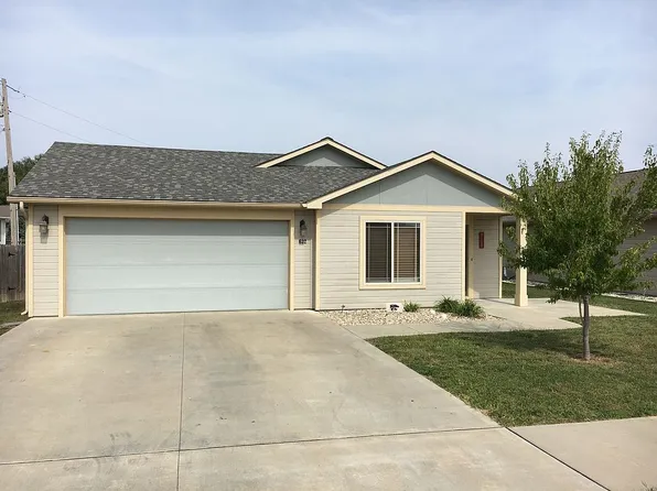 632 Northfield Rd, Manhattan, KS 66502