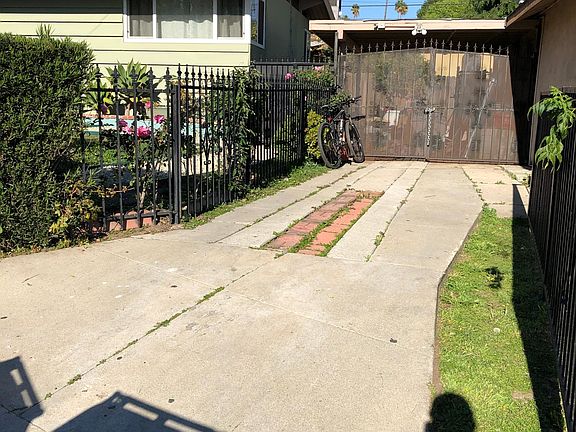 3rd image of 3702 El Sereno Ave