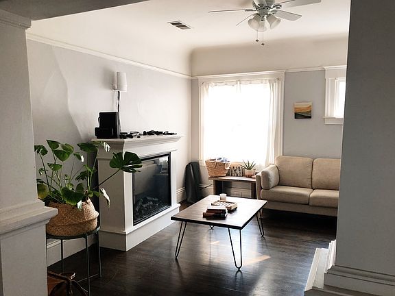 2nd image of 2009 N St #2