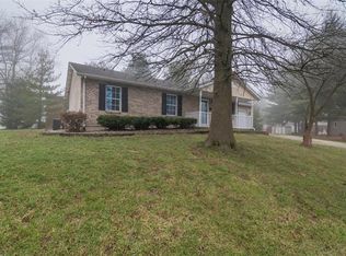 516 Lanahan Dr, Troy, IL