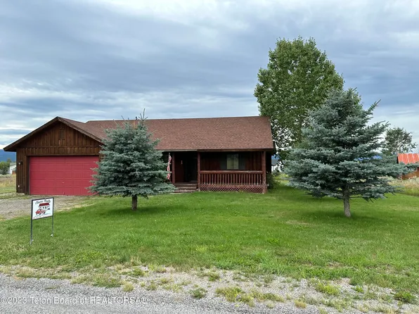 315 Scrub Oak Dr, Star Valley Ranch, WY 83127