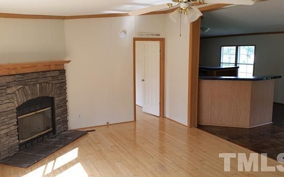 4th image of 6515 Sassafras Ln