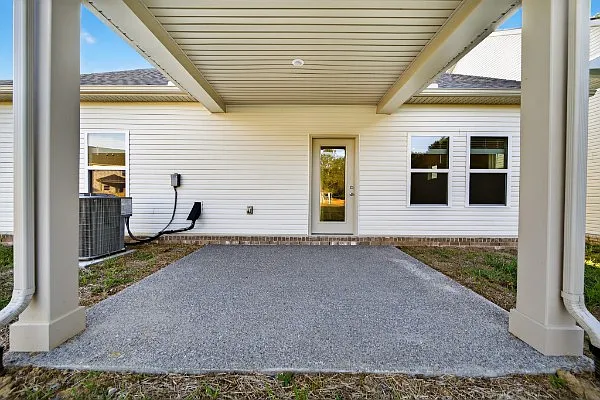 124 Limbury Ct — Photo 37