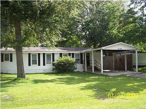 2nd image of 2120 Poinsettia Ave