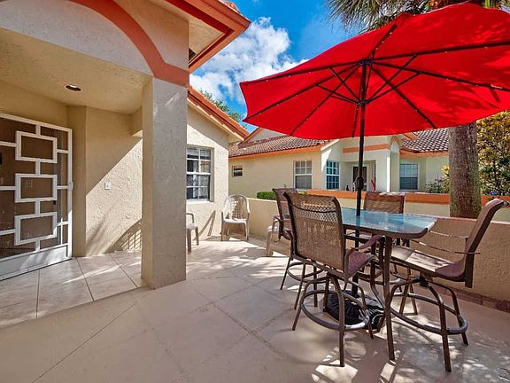 3rd image of 8051 Summer Shores Dr
