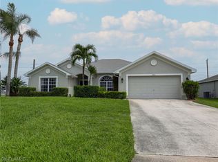 2401 NW 23rd Ter, Cape Coral, FL 33993