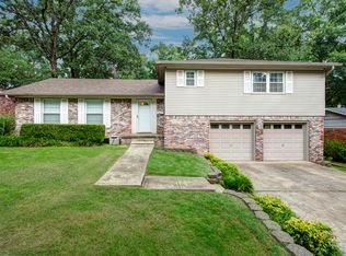 22 McGovern Dr, Little Rock, AR 72205