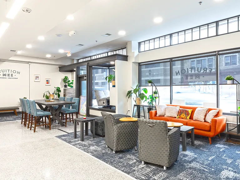 Concordia 27 Apartments - Free 1G Internet & Parking — Photo 8