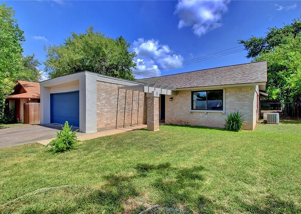 1st image of 1604 Pine Knoll Dr