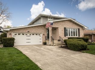928 Lancaster Ave, Downers Grove, IL 60516