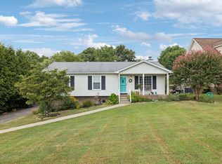135 Riverwood Dr, Hendersonville, TN 37075