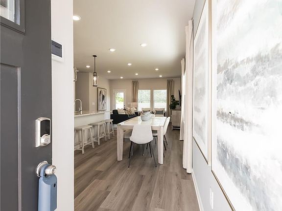 3rd image of 2085 Avalon Rdg