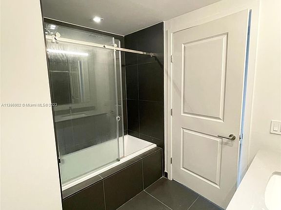 5th image of 1600 NE 1st Ave #3711