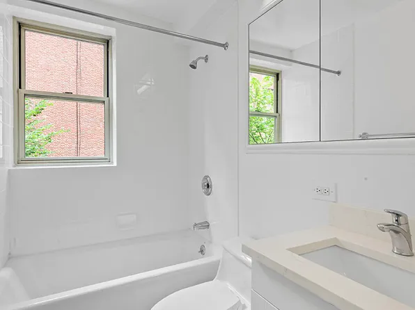 40 Park Avenue image 7 of 18