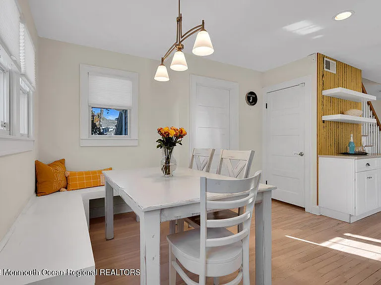 303 B St — Photo 25
