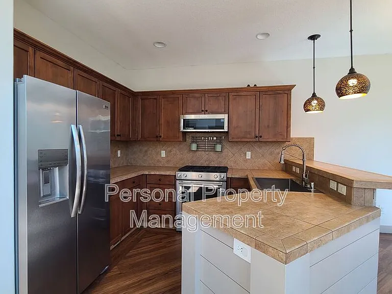 2085 34th St — Photo 10