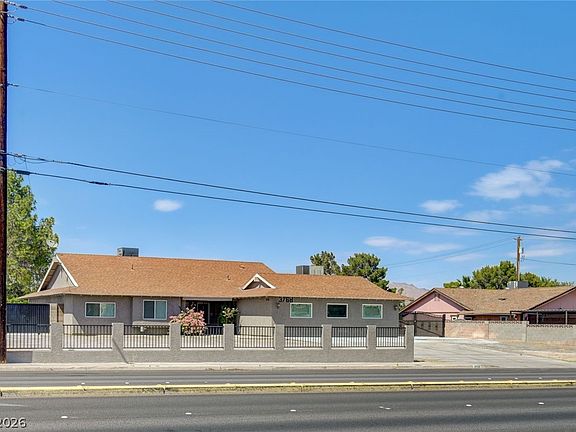 2nd image of 3768 E Russell Rd