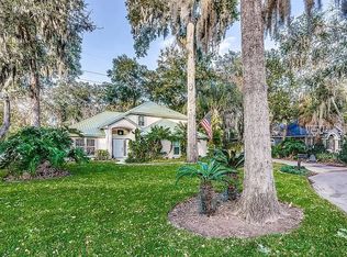 1815 Kings Ct, Jacksonville Beach, FL 32250