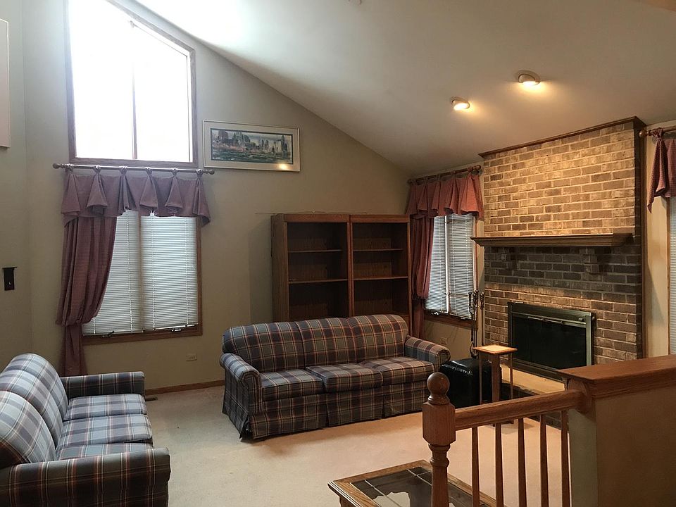 1st image of 10690 Brookridge Dr