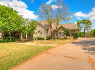 3600 Meadow Ln, Moore, OK 73160