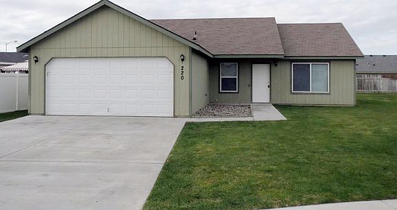 3rd image of 220 N Alvina Ct