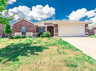 116 Haymeadow Dr, Crandall, TX 75114