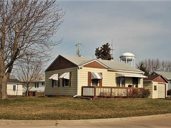 3rd image of 3224 24 1/2 Street Ct