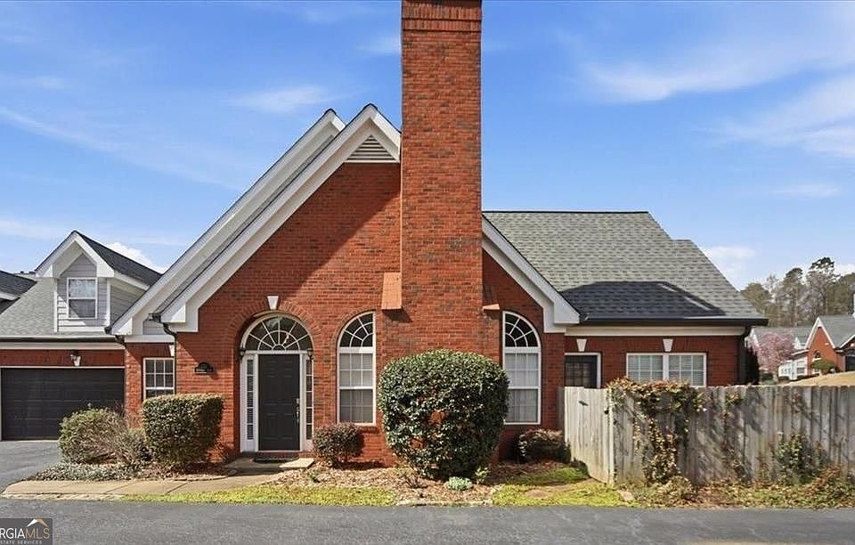 1st image of 111 Stonegate Ln