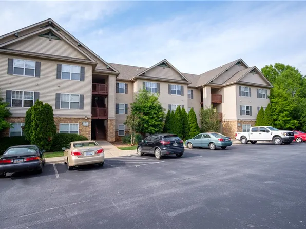 633 Harts Cove Way #633, Seneca, SC 29678