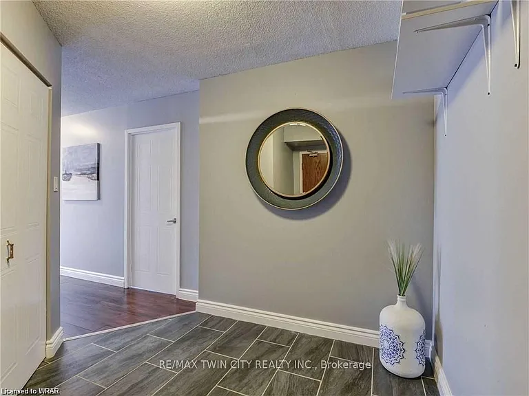 3227 King St E #503 — Photo 7