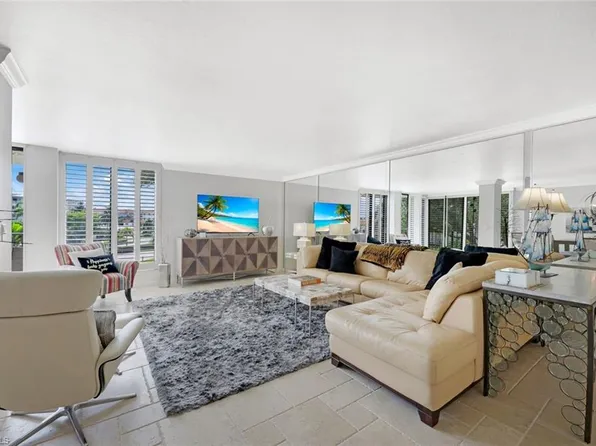 3115 Gulf Shore Blvd N, Naples, FL