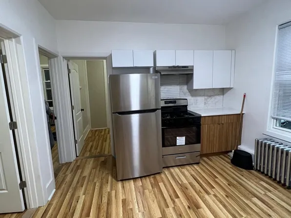 121 President St #5, Passaic, NJ 07055