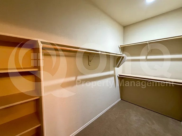 2550 E River Rd #5302 — Photo 13
