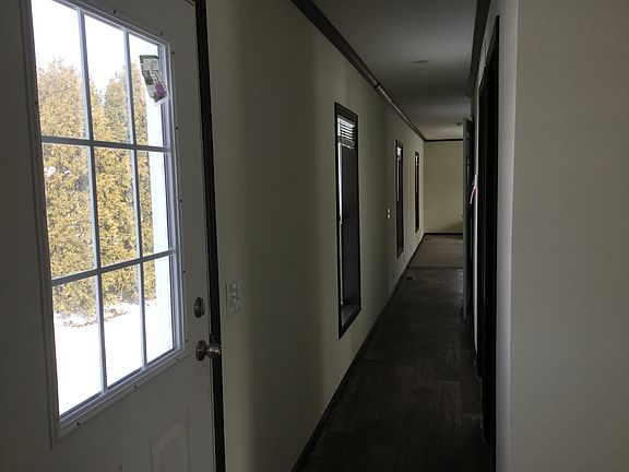 5th image of 2 Sharon Dr #156
