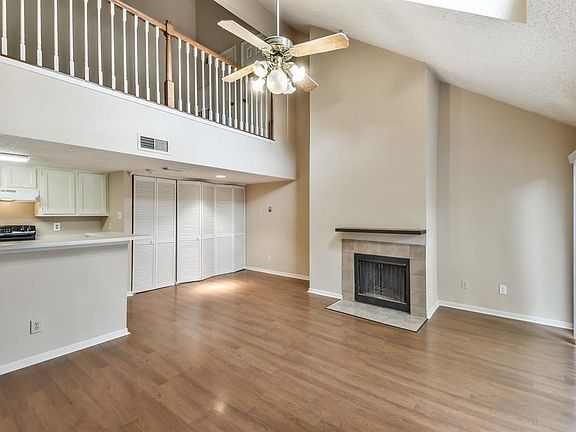 2nd image of 2300 Old Spanish Trl APT 2067