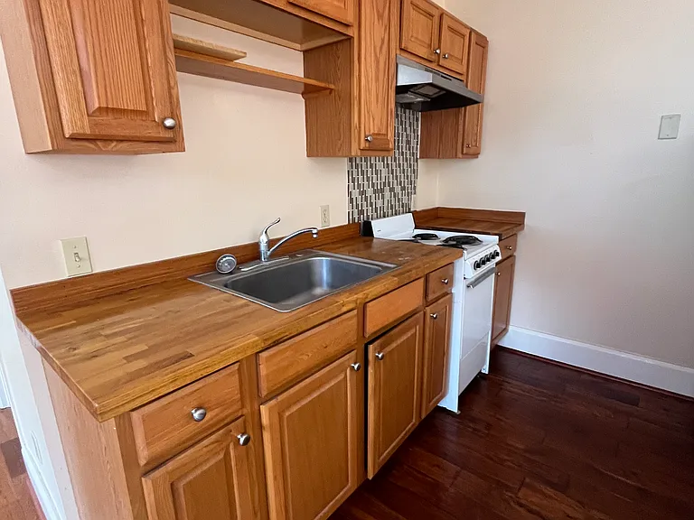 229 S Osprey Ave #202 — Photo 7