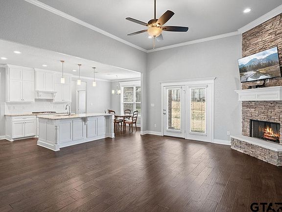 3rd image of 7323 Harpers Ridge Ln