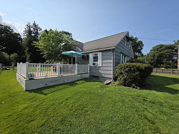 4th image of 525 Chapin St