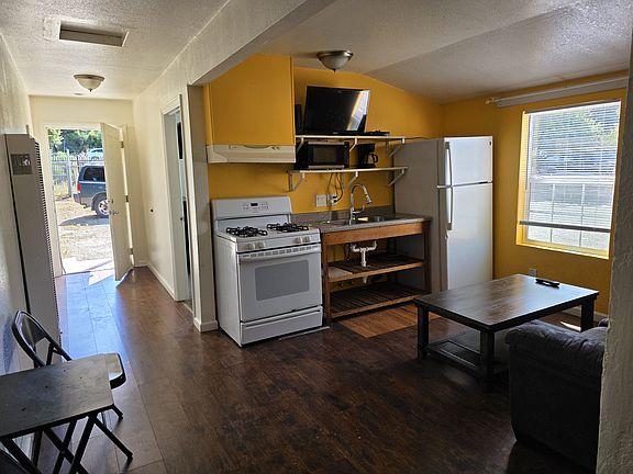 4th image of 1113 Pine St Space A
