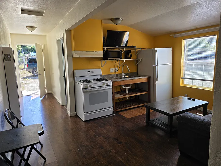 1113 Pine St #A — Photo 4