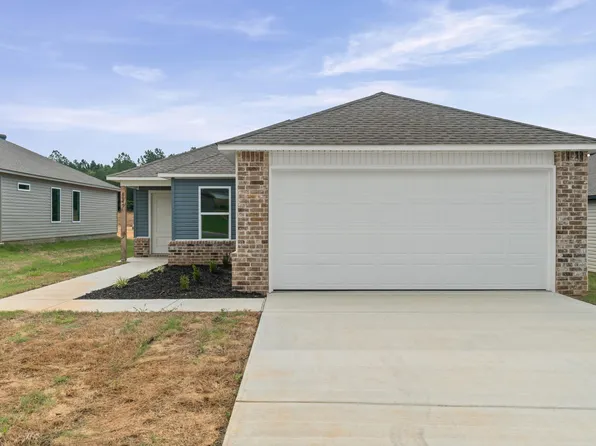 8049 Chesapeake Trl, Bauxite, AR 72011