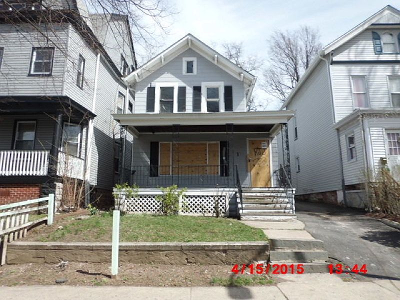 1st image of 114 N Maple Ave