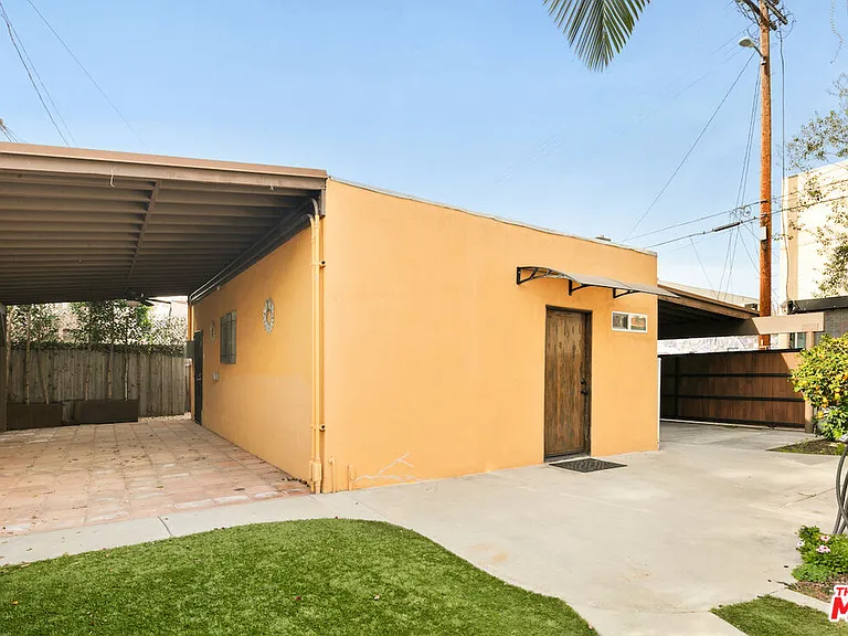 637 N Alta Vista Blvd — Photo 16
