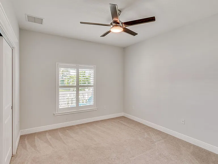 1398 Tullagee Ave — Photo 26