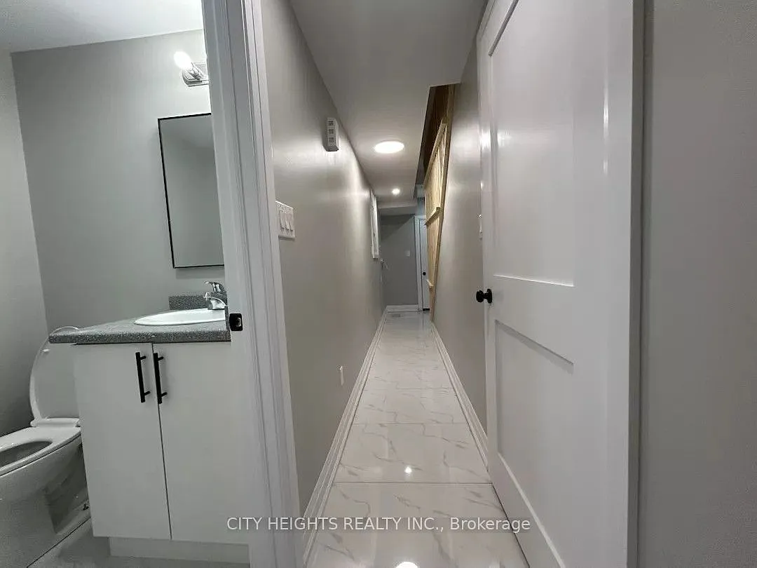 2 bed, $2,200 — Photo 4