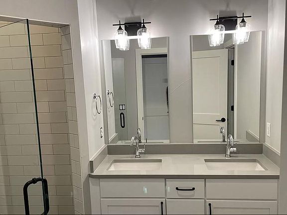 3rd image of 7035 E 38th Ave #6
