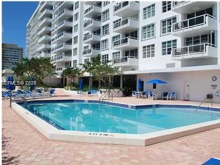5700 Collins Ave #15H — Photo 26