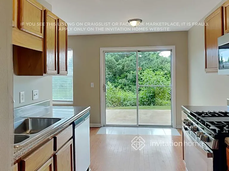 5870 Ridge Stone Way — Photo 9